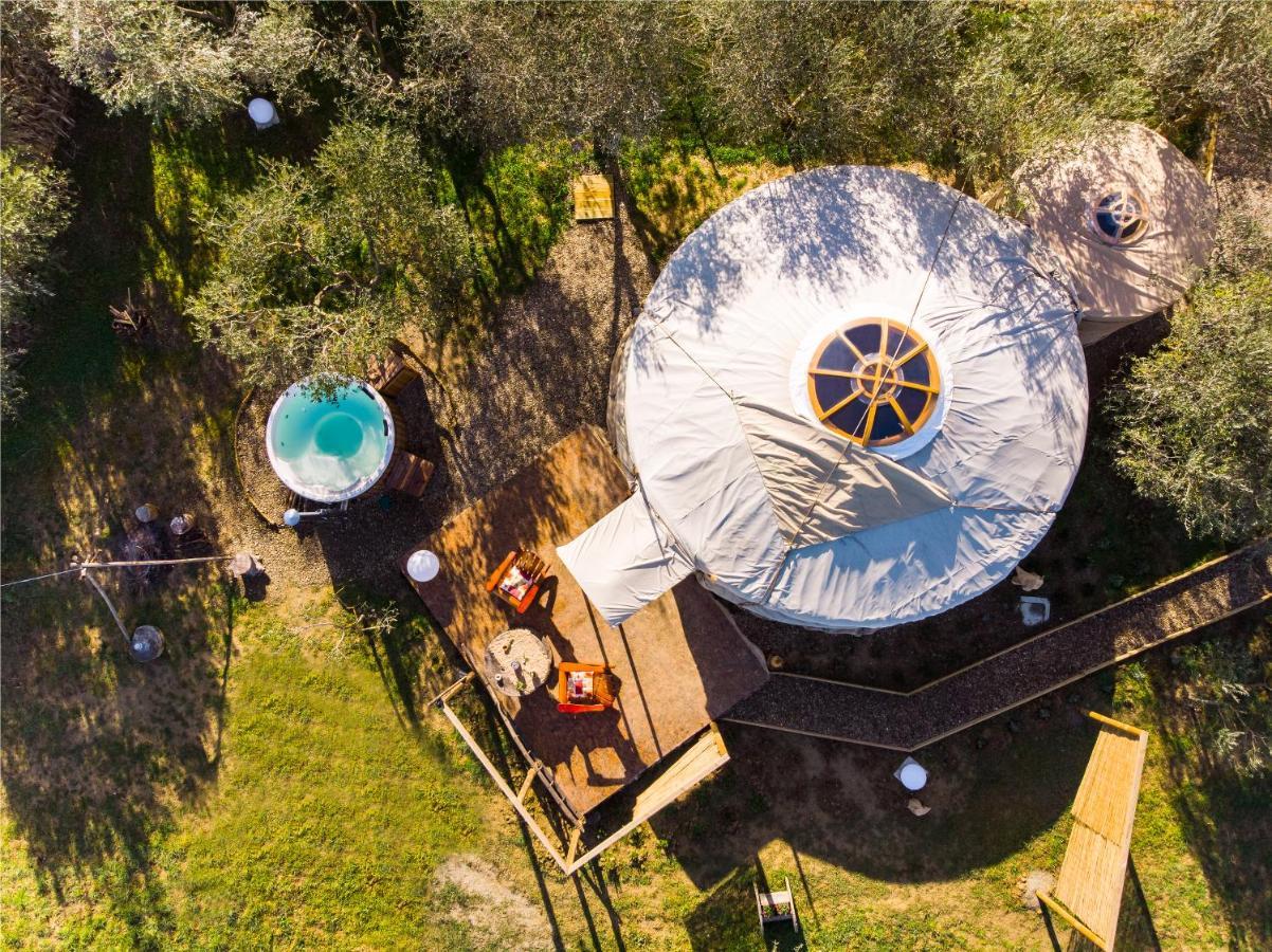 2 Cuori E 1 Yurta Glamping In Tuscany - Adults Only Asciano Exterior photo