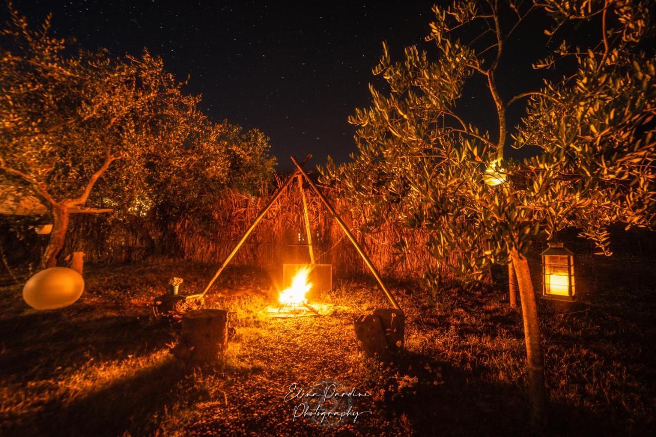 2 Cuori E 1 Yurta Glamping In Tuscany - Adults Only Asciano Exterior photo